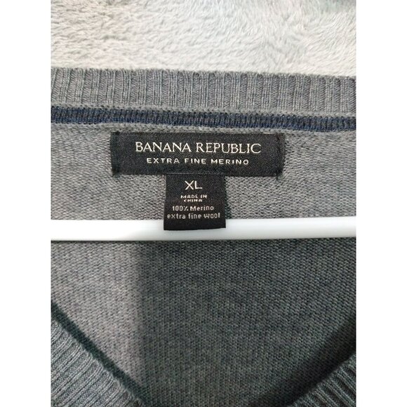 Banana Republic Sweater Mens XL Gray Extra Fine Merino Wool V Neck Pullover - Picture 5 of 8